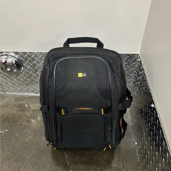 Case Logic SLRC-206 SLR Camera and Laptop Backpack (Black)